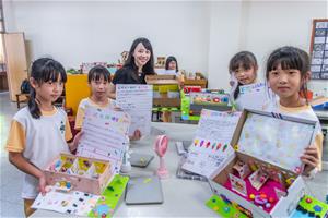 福山國小四年級同學現場分享屬於自己的「珍奇博物館」。