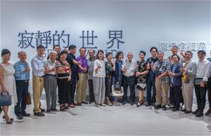 1_高美館《寂靜的世界—陳景容個展》今(26)登場，眾多藝界人士前來恭賀藝術家陳景容個展開幕。