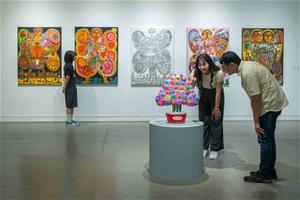 高美館《繁花夢露—張立曄的靈光樂園》展場一隅