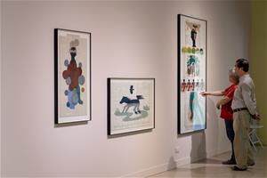 高雄兒美館新展《生活藏寶圖》展出吳耿禎的編織作品〈篝火—編織〉系列（拍攝：鄭景陽）