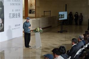 藝術家馮．沃爾夫於特展開幕式致詞。